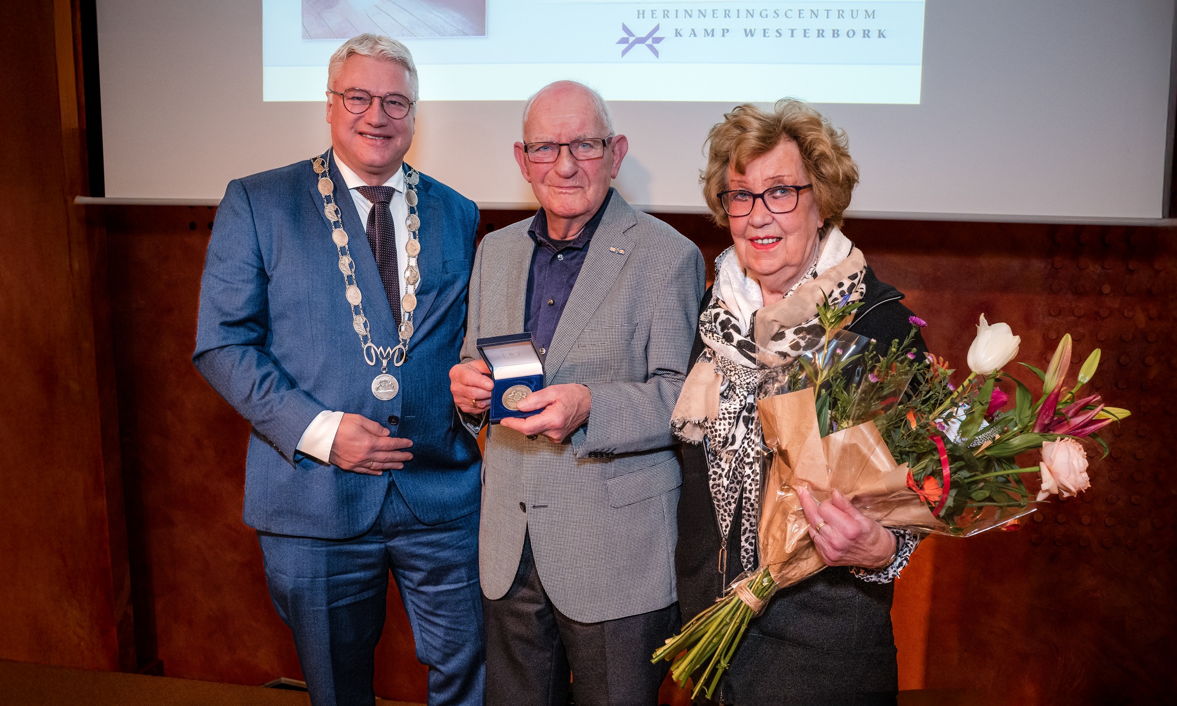 Gemeente Midden-Drenthe reikt Erepenning uit aan kampoverlevende Fred Mouw